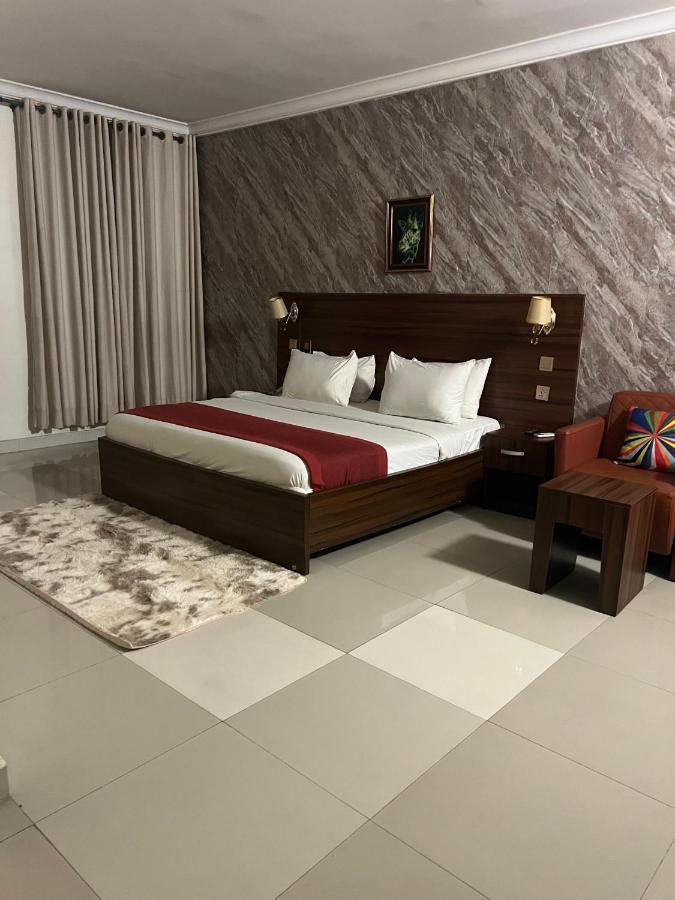 Posh Hotel And Suites Victoria Island Lagos Exteriör bild