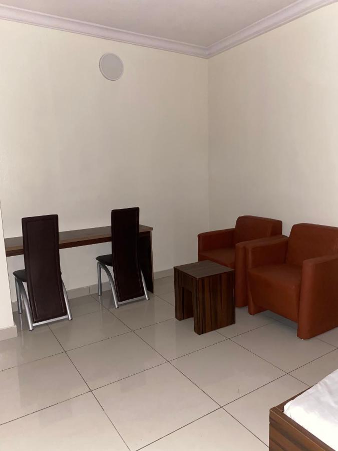 Posh Hotel And Suites Victoria Island Lagos Exteriör bild